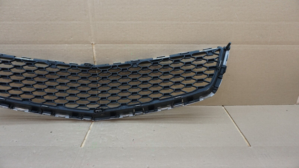 2010-2013 CHEVROLET EQUINOX FRONT LOWER GRILL GRILLE OEM