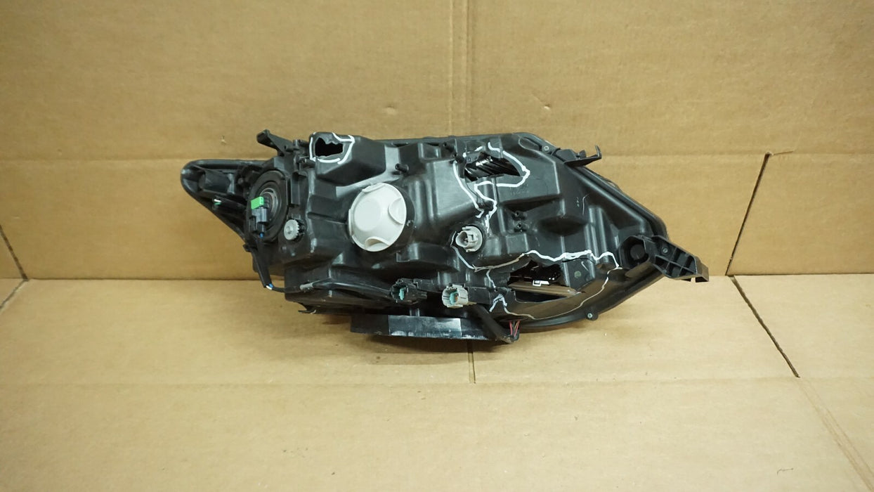 2017-2019 NISSAN ROGUE FRONT LEFT DRIVER SIDE HEADLIGHT HALOGEN HEADLAMP OEM