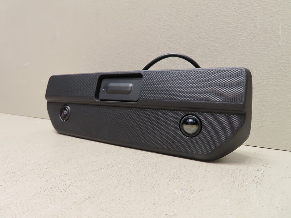 84758071 Chevrolet, GMC Silverado 1500, Sierra 1500 Gate Tailgate Handle OEM