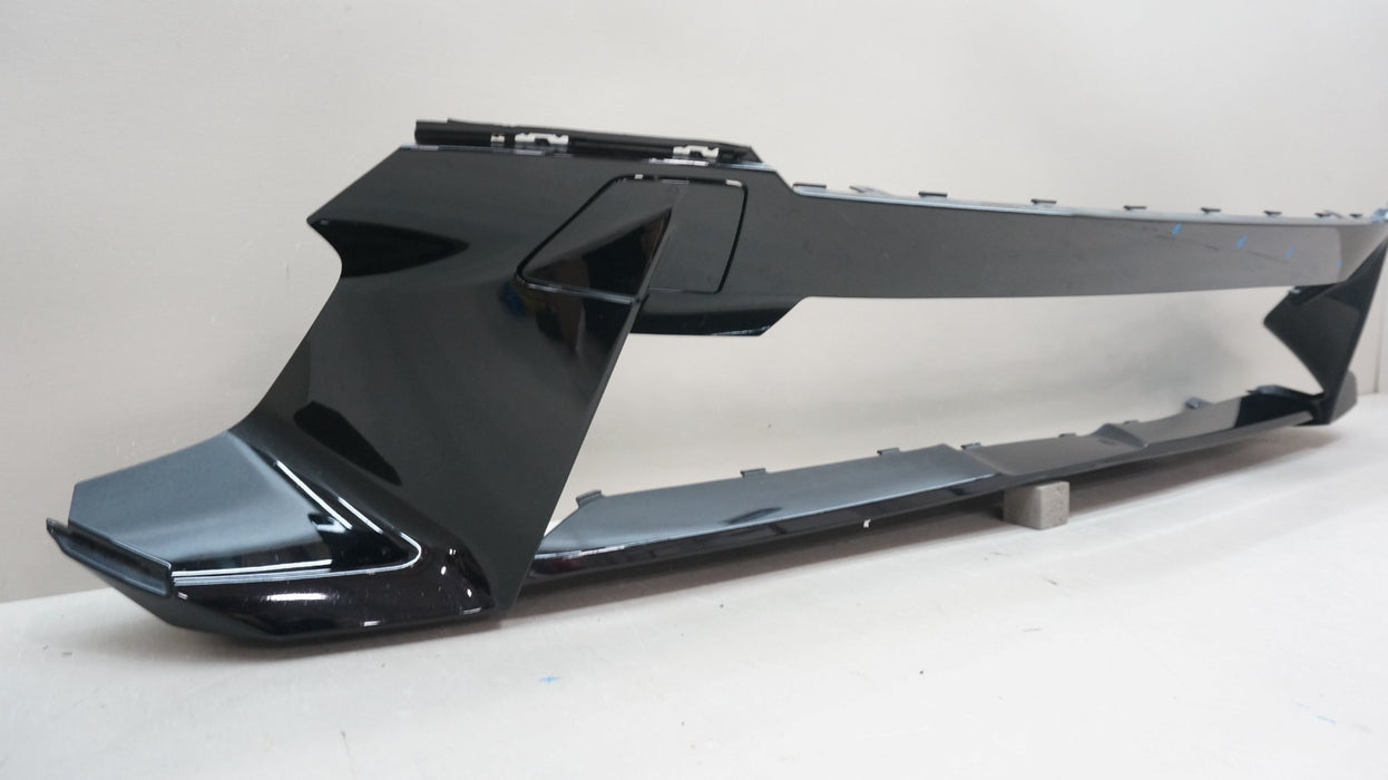 2022-2023 BMW X7 G07 LCI FRONT LOWER BUMPER DIFFUSER MOLDING OEM