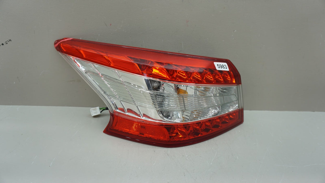 2013-2015 NISSAN SENTRA REAR LH LEFT DRIVER SIDE TAIL LIGHT OEM 166-60276L