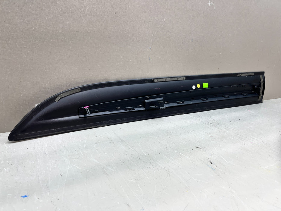 2015-2023 PORSCHE MACAN RH FRONT DOOR LOWER MOLDING TRIM 95B.837.890.1R OEM
