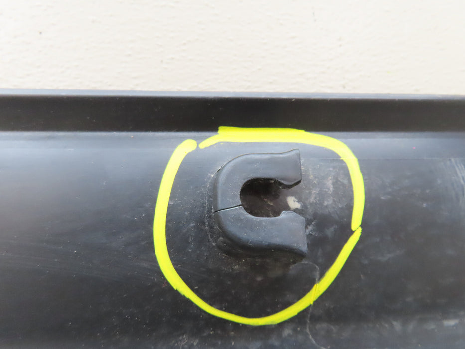 2019-2023 CHEVROLET EQUINOX FRONT RIGHT PASSENGER LOWER DOOR MOLDING OEM
