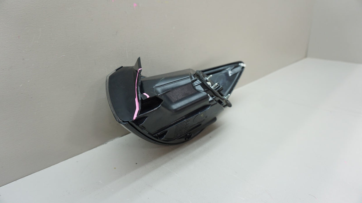 2016-2019 TOYOTA YARIS REAR LEFT DRIVER SIDE TAIL LIGHT OEM 16 17 18 19