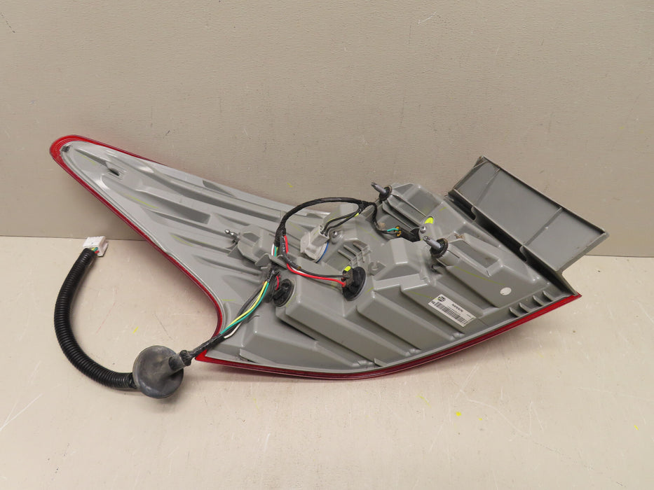 2016-2019 NISSAN SENTRA REAR RIGHT PASSENGER SIDE TAIL LIGHT HALOGEN OEM