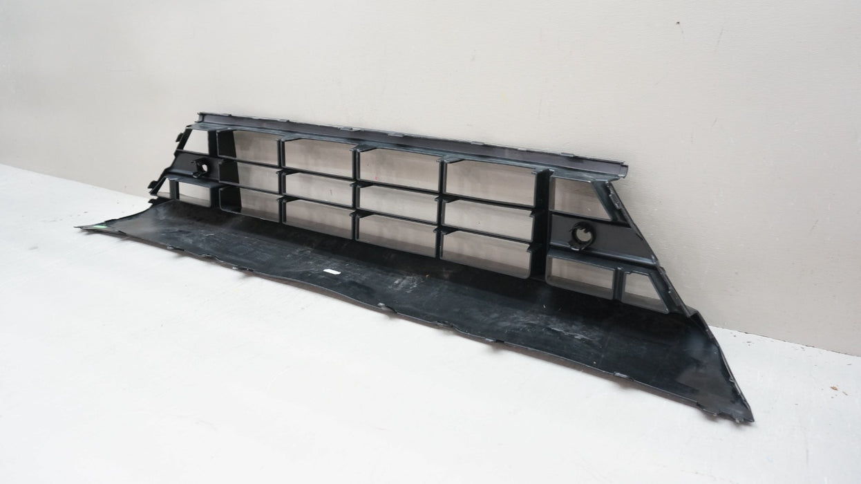 2022-2025 VOLVO XC60 FRONT LOWER BUMPER GRILLE OEM 32234959