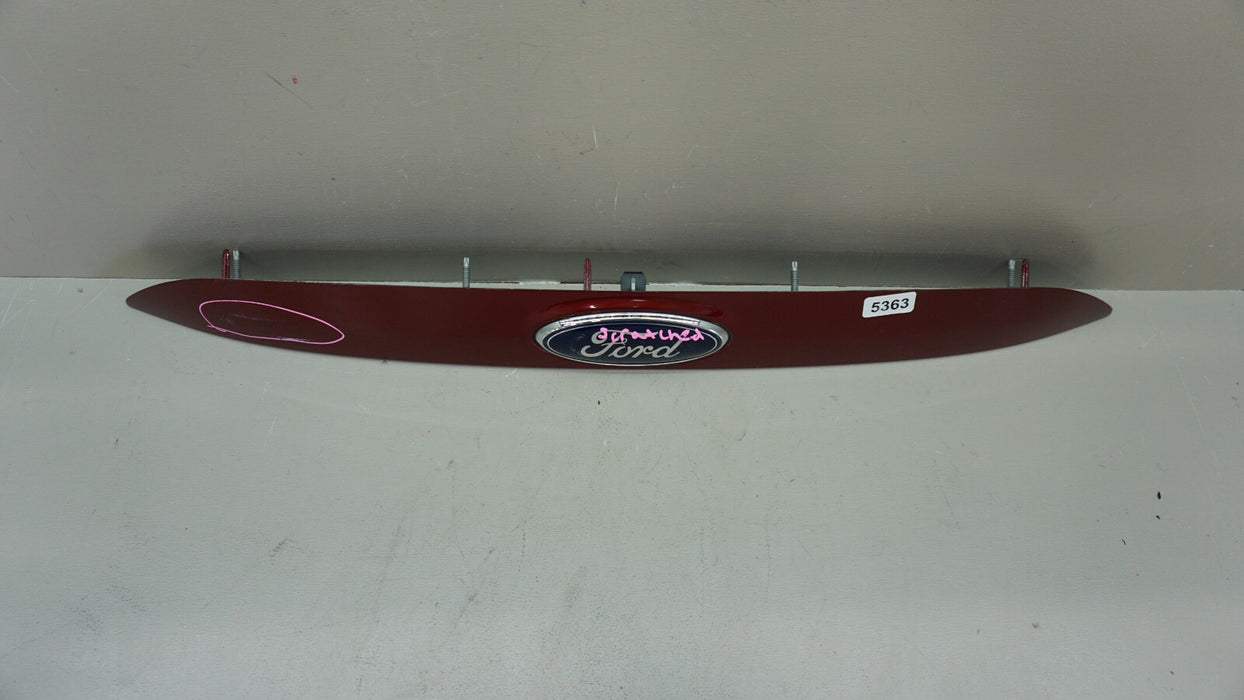 2013-2016 FORD ESCAPE REAR TAILGATE LICENSE MOLDING W/ EMBLEM OEM CJ54-S43404