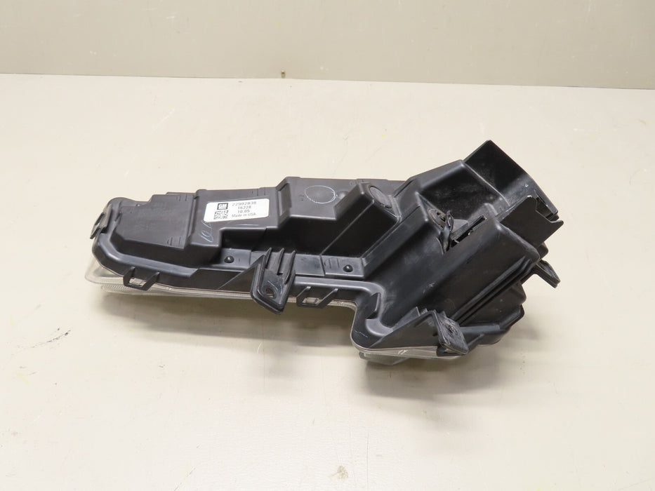 2016-2018 CHEVROLET MALIBU RIGHT DRL DAYTIME RUNNING LIGHT LED OEM 22982838