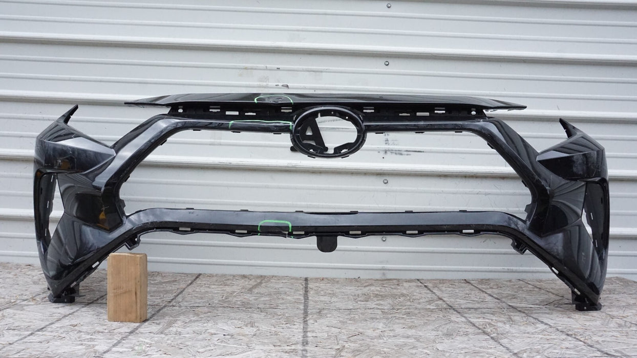 2019-2022 TOYOTA RAV4 FRONT BUMEPR COVER OEM 19 20 21 22