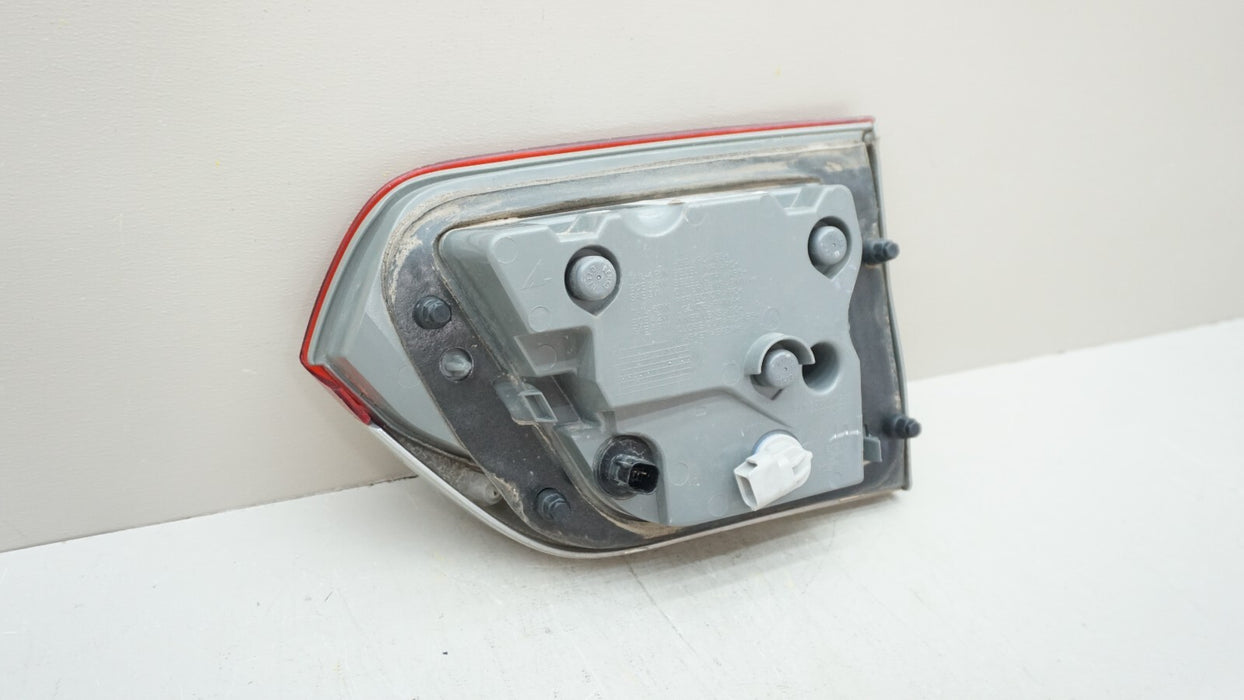 2014-2021 JEEP GRAND CHEROKEE REAR LEFT DRIVER SIDE INNER TAIL LIGHT OEM