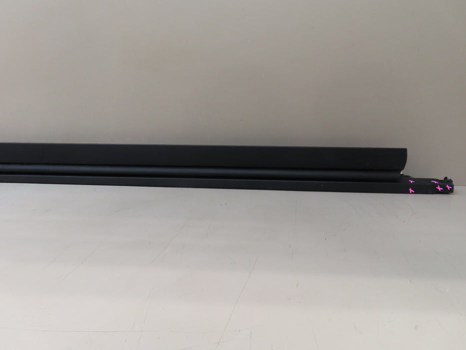 2020-2024 CADILLAC XT6 RIGHT PASSENGER SIDE ROCKER SKIRT PANEL OEM 84796618