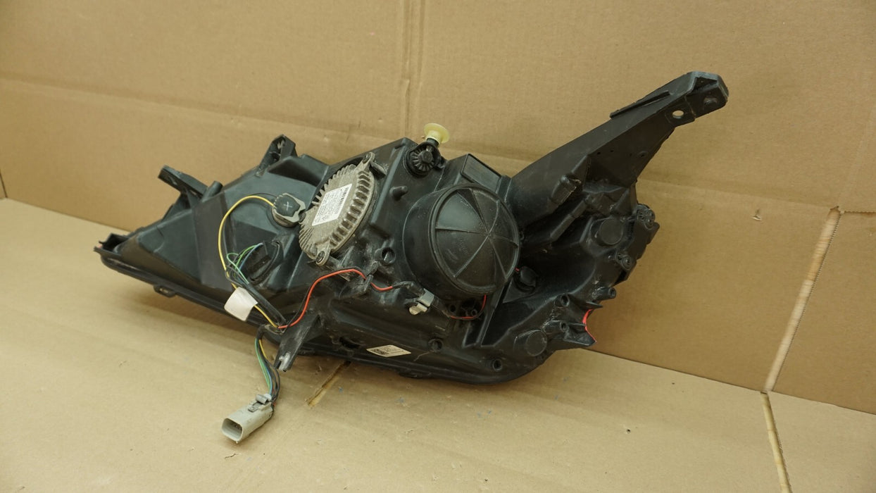 2015-2018 CHEVROLET IMPALA FRONT RIGHT PASSENGER SIDE HEADLIGHT HALOGEN OEM