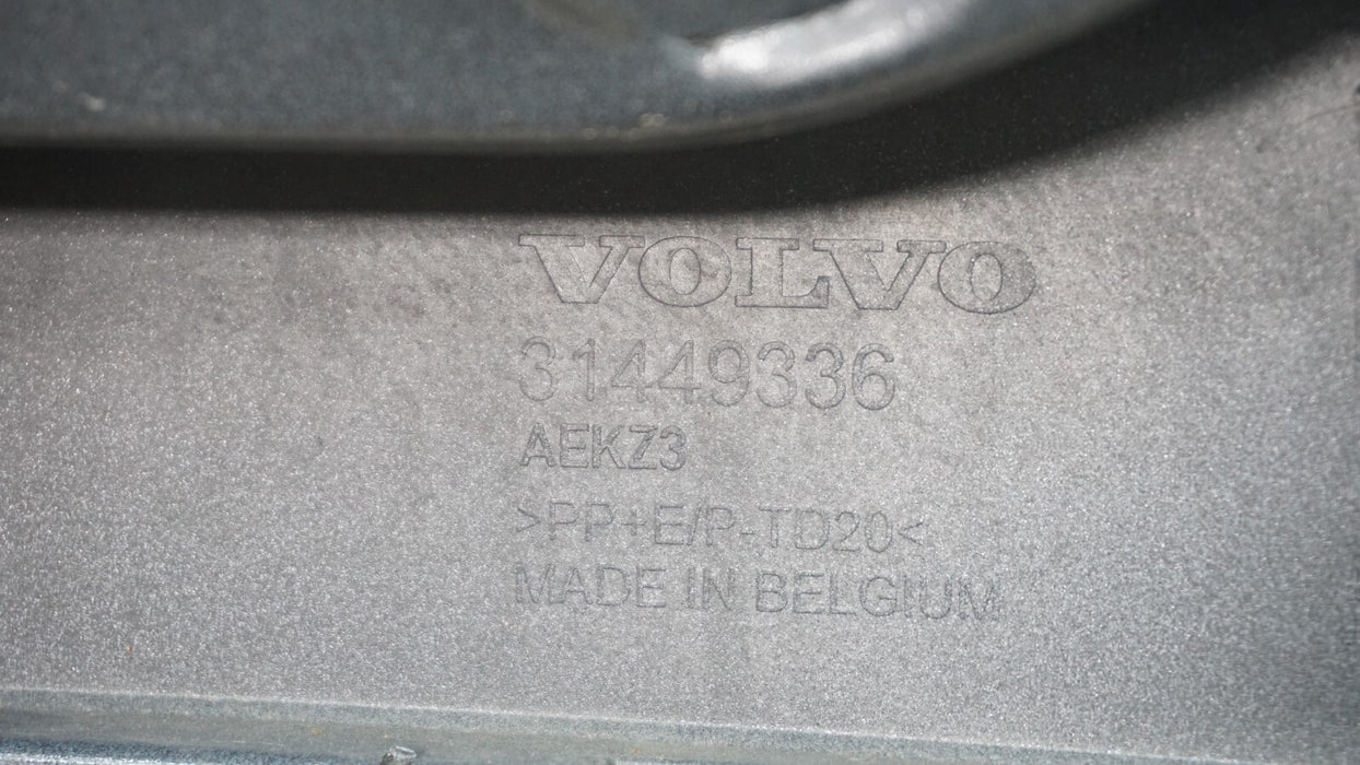 2018-2022 VOLVO XC60 REAR LEFT DRIVERS SIDE BUMPER CAP END 31449336 OEM 19 20 21