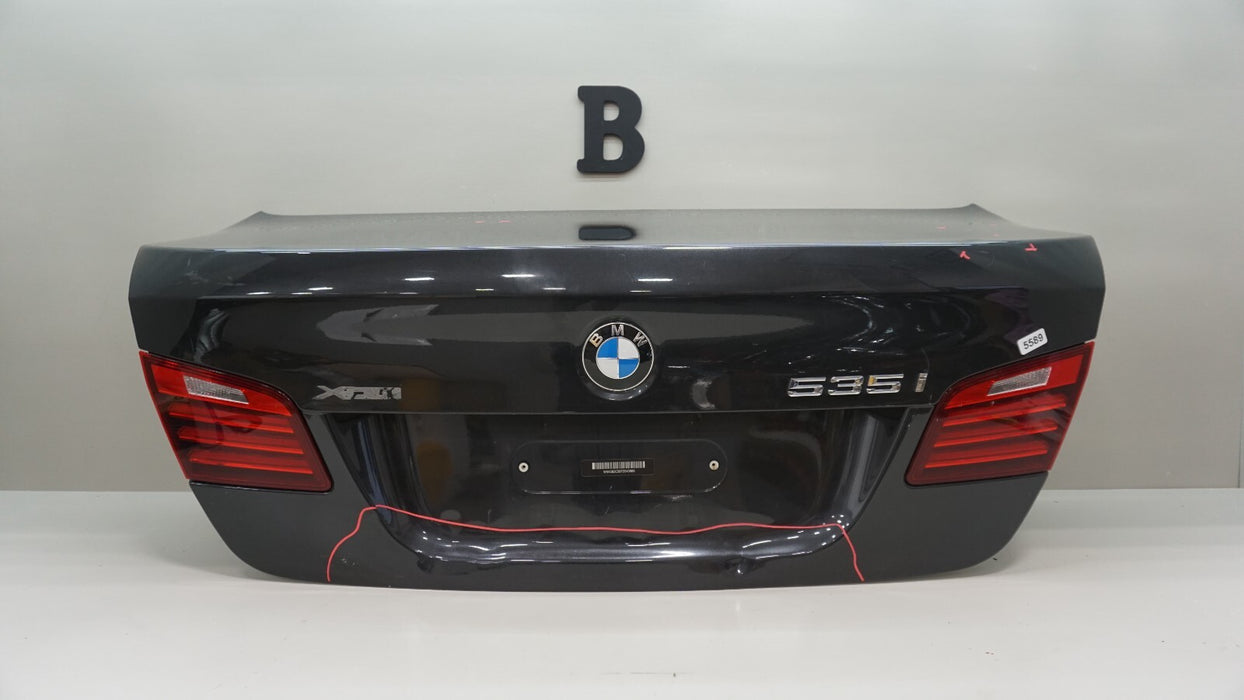 2014-2016 BMW 535I F10 SEDAN REAR TRUNK LID W/ LOCK INNER TAIL LIGHT EMBLEM OEM