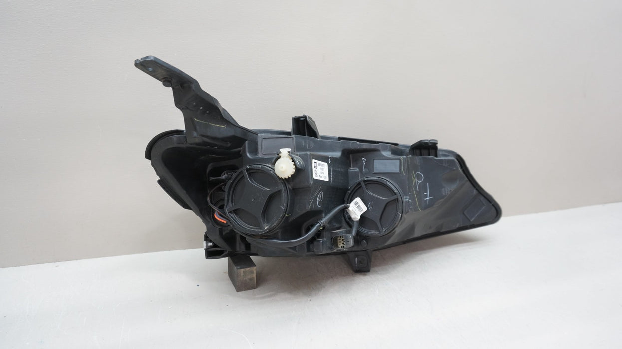 2019-2025 CHEVROLET MALIBU FRONT LEFT SIDE HALOGEN HEADLIGHT OEM 84650573