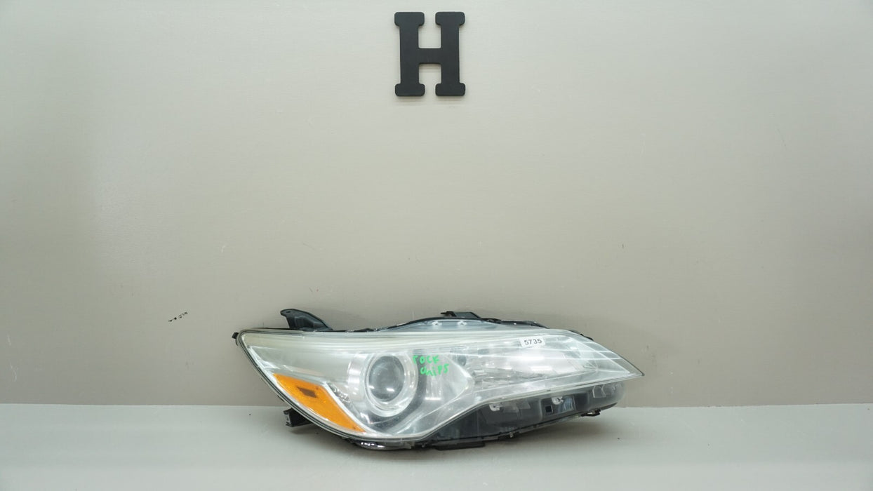 2015-2017 TOYOTA CAMRY FRONT RIGHT PASSENGER SIDE HEADLIGHT HALOGEN OEM 15 16 17