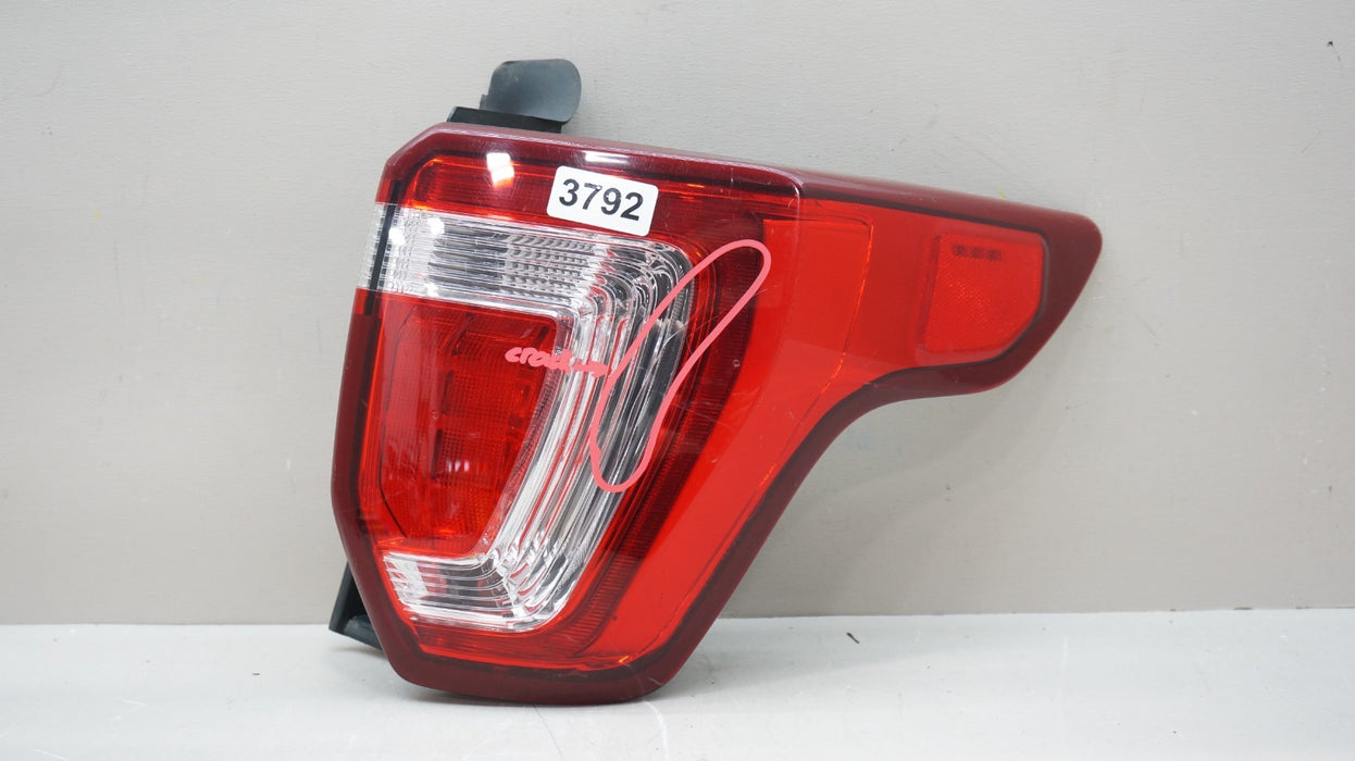 2016-2019 FORD EXPLORER REAR RIGHT PASSENGER SIDE TAIL LIGHT OEM