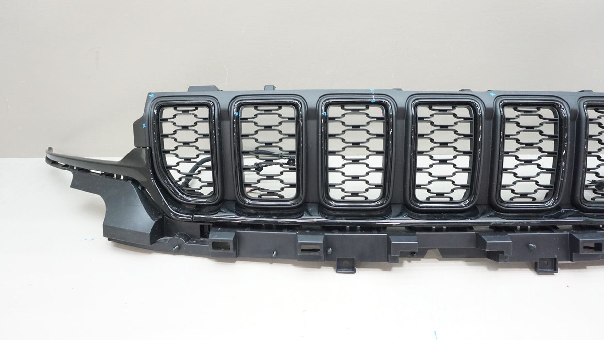 2021-2023 JEEP GRAND CHEROKEE FRONT UPPER RADIATOR GRILLE GRILL W HARNESS OEM