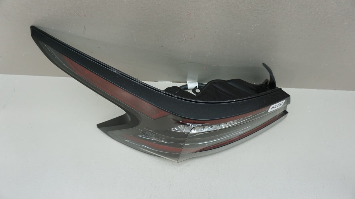 2019-2023 NISSAN MAXIMA REAR RIGHT DRIVERS SIDE TAIL LIGHT OEM 19 20 21 22 23