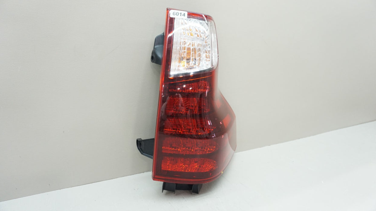 2016-2023 LEXUS GX460 REAR RIGHT PASSENGER SIDE TAIL LIGHT OEM