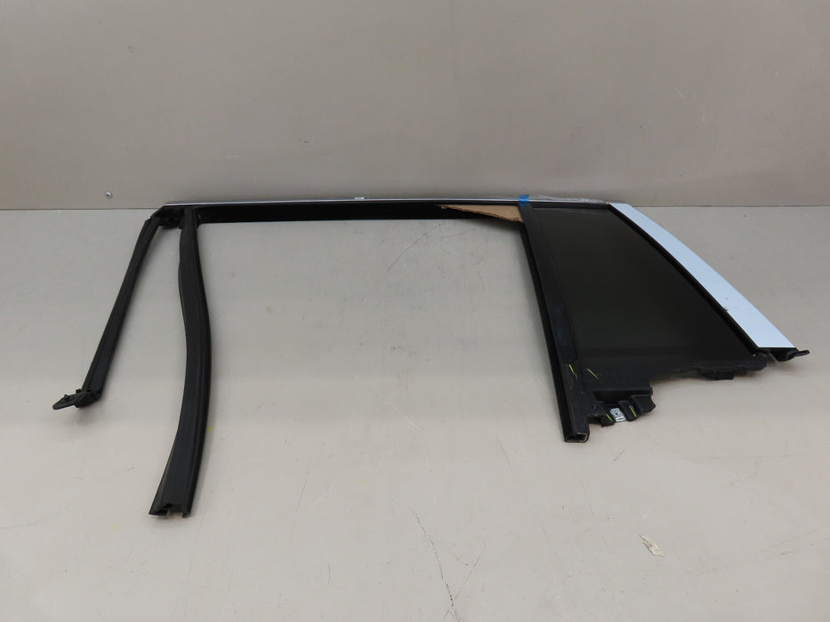 2021-2022 JEEP GRAND CHEROKEE L REAR LEFT WINDOW RUN CHANNEL SEAL & GLASS OEM