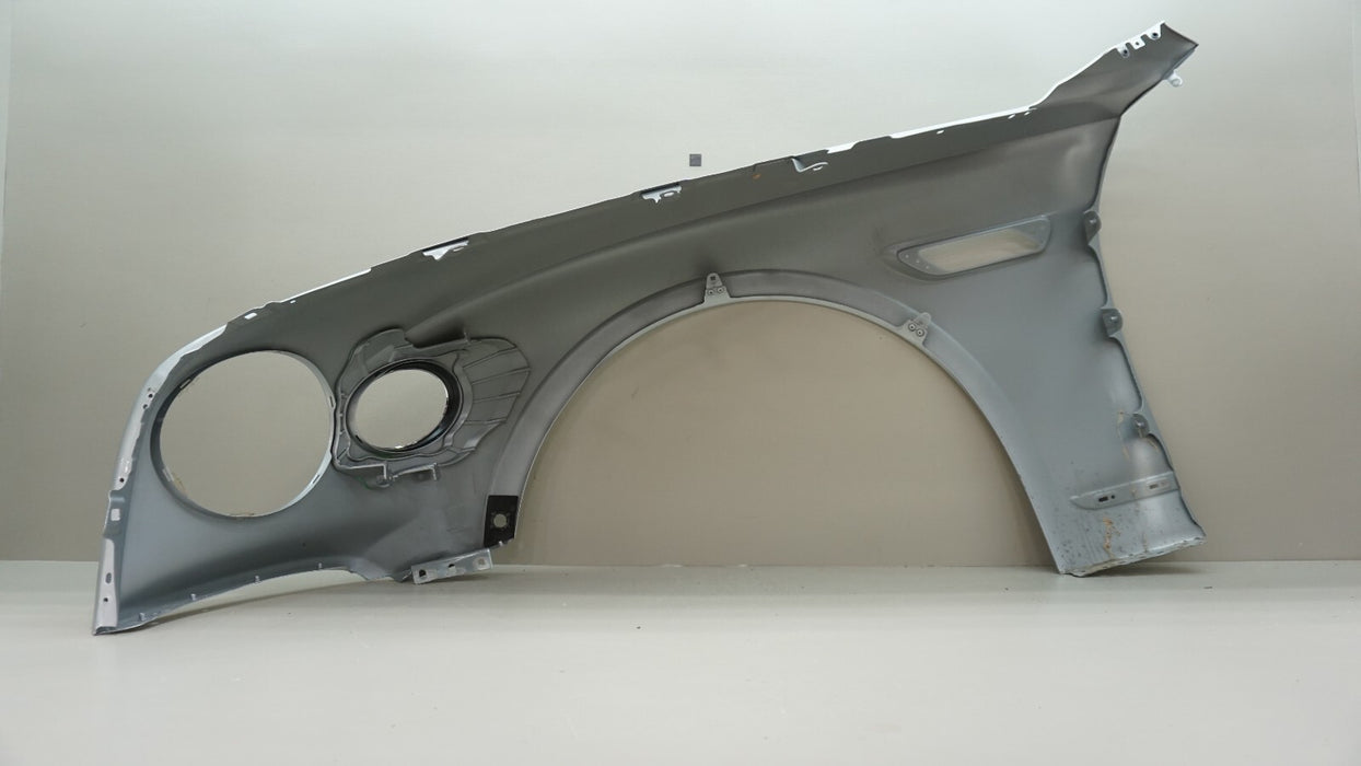 2020-2023 BENTLEY FLYING SPUR SEDAN RH FRONT RIGHT PASSENGER FENDER OEM