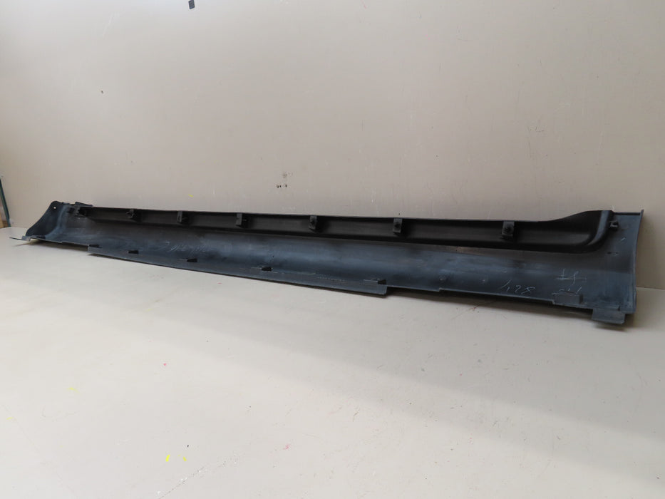 2016 2017 INFINITI QX50 RIGHT PASSENGER ROCKER PANEL OEM 76850 5UAOA