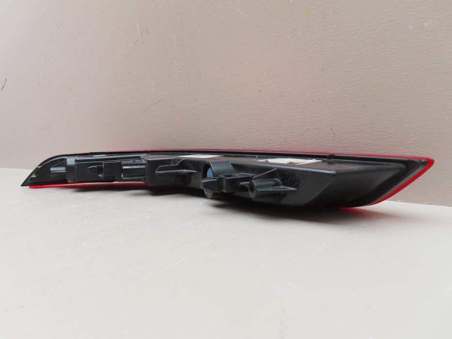 2014-2017 PORSCHE CAYENNE REAR RIGHT PASSENGER LOWER BUMPER TAIL LIGHT OEM
