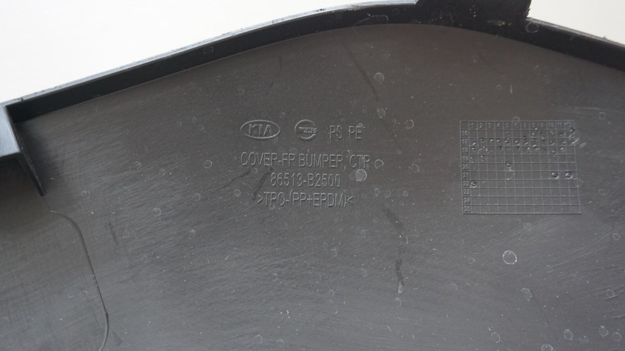 2017-2019 KIA SOUL FRONT BUMPER CENTER TRIM PANEL OEM 86513B2500