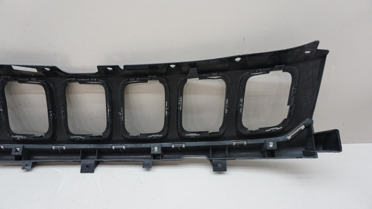 2017-2021 JEEP COMPASS FRONT MAIN GRILLE OEM 5UP86TRMAB 17 18 19 20 21