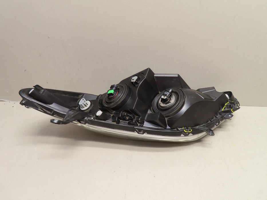 2011-2014 TOYOTA SIENNA RH RIGHT PASSENGER HALOGEN HEADLIGHT LAMP OEM