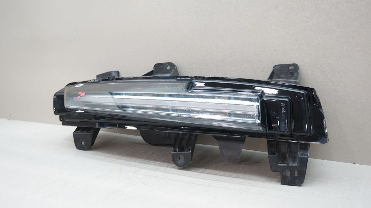 2021-2024 CADILLAC ESCALADE FRONT LEFT DAYTIME RUNNING LIGHT DRL OEM 85117442