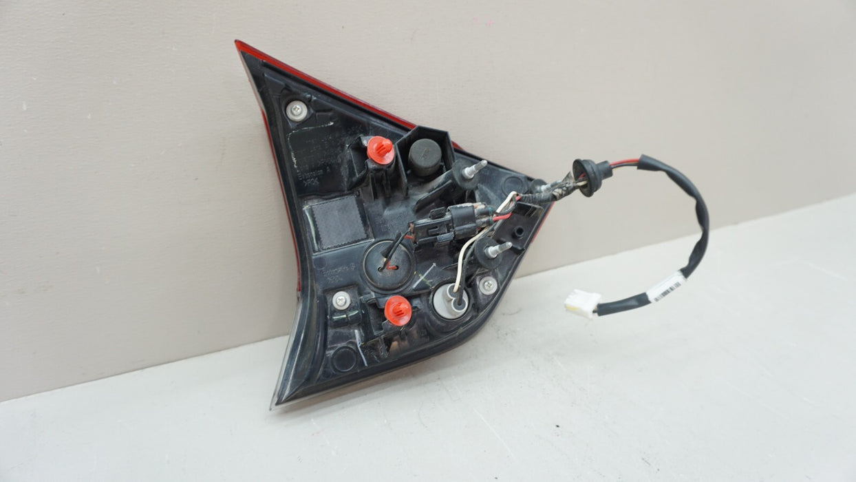 2017-2019 NISSAN ROGUE REAR RIGHT PASSENGER SIDE INNER TAIL LIGHT OEM 17 18 19