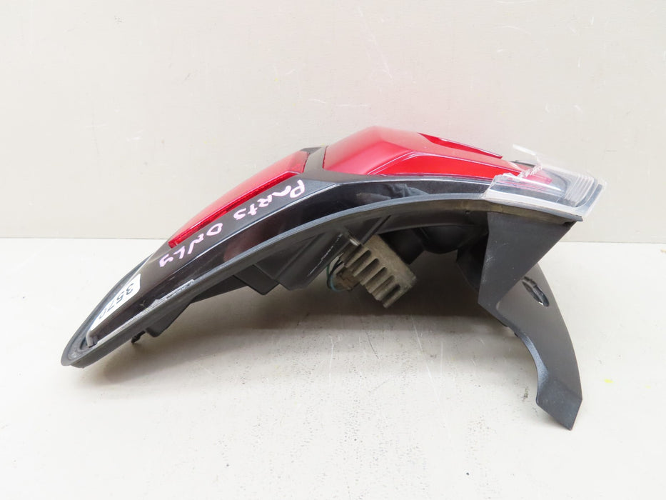 2013-2016 GMC ACADIA REAR RIGHT OUTER TAIL LIGHT BRAKE STOP LAMP OEM 23236015