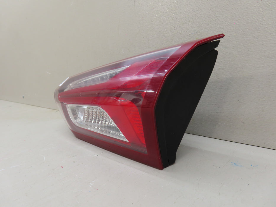 2019-2023 CHEVROLET MALIBU REAR RIGHT PASSENGER SIDE TAIL LIGHT INNER OEM