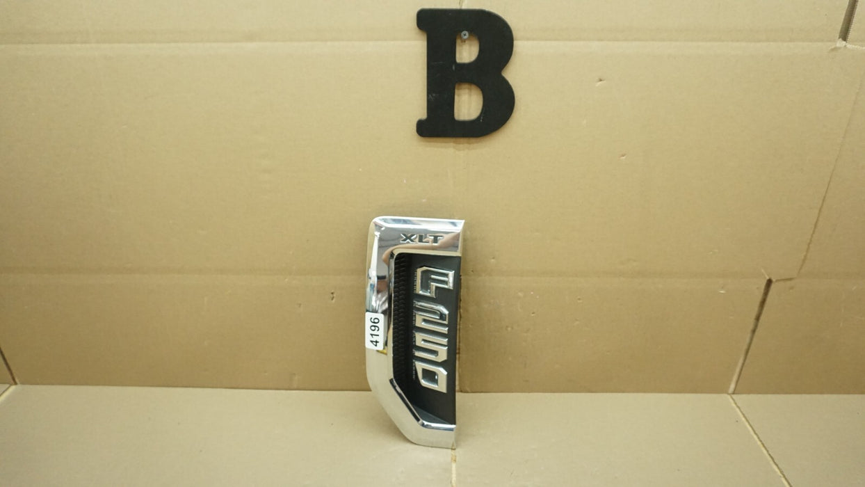 2017-2020 FORD F250 XLT LEFT FRONT FENDER EMBLEM ORNAMENT CHROME OEM 17 18 19 20