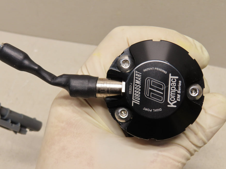 TURBOSMART KOMPACT EM DUAL PORT BLOW OFF VALVE VR2 PATENT PENDING