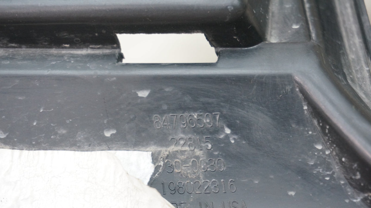 2021-2024 CHEVROLET TAHOE / SUBURBAN FRONT LOWER BUMPER GRILLE OEM 84796507