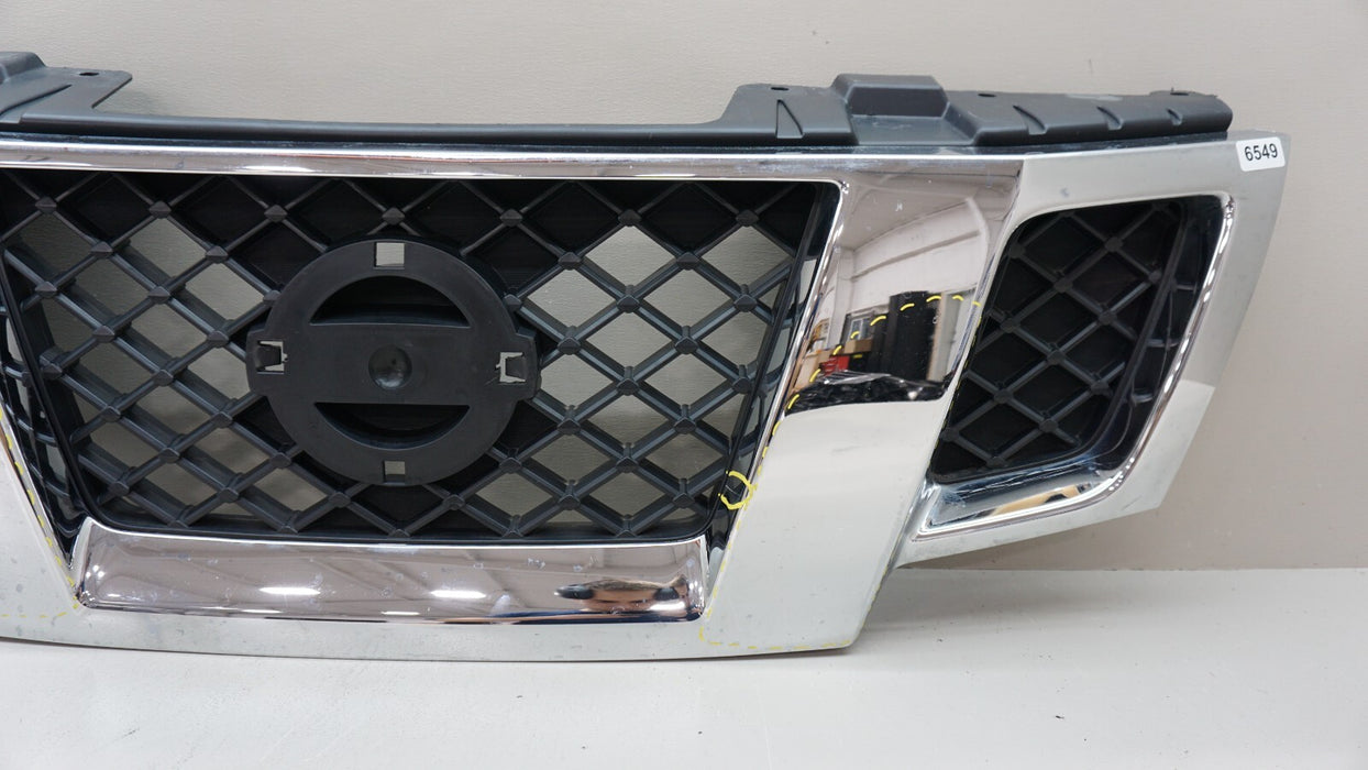 2009-2021 NISSAN FRONTIER FRONT CENTER RADIATOR GRILLE OEM