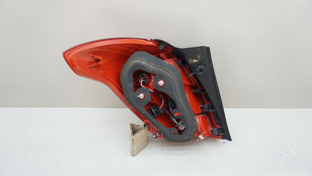 2013-2016 BUICK ENCORE REAR RH RIGHT PASSENGER SIDE TAIL LIGHT OEM