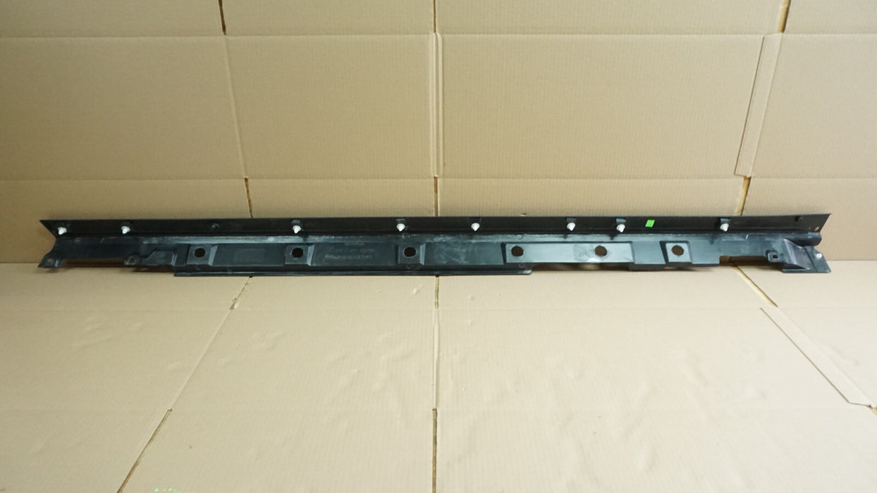 2020-2021 TOYOTA HIGHLANDER RIGHT PASSENGER SIDE ROCKER SKIRT MOLDING PANEL OEM