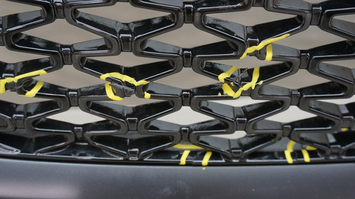 2021-2023 CHRYSLER PACIFICA FRONT CENTER RADIATOR GRILLE OEM 6WF26TRMAC