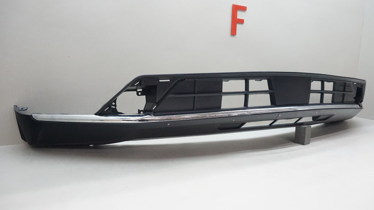 2025-2026 CHEVROLET TAHOE SUBURBAN FRONT LOWER BUMPER VALANCE 85642526 OEM