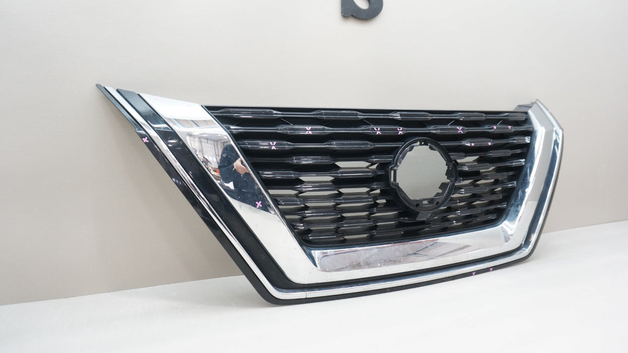 2021-2023 NISSAN ROGUE FRONT BUMPER RADIATOR GRILLE OEM 623106RA0A