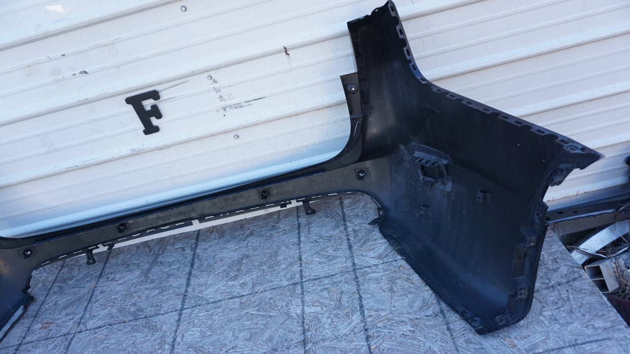 2017-2018 CHRYSLER PACIFICA REAR BUMPER COVER 5RP28TRMA OEM