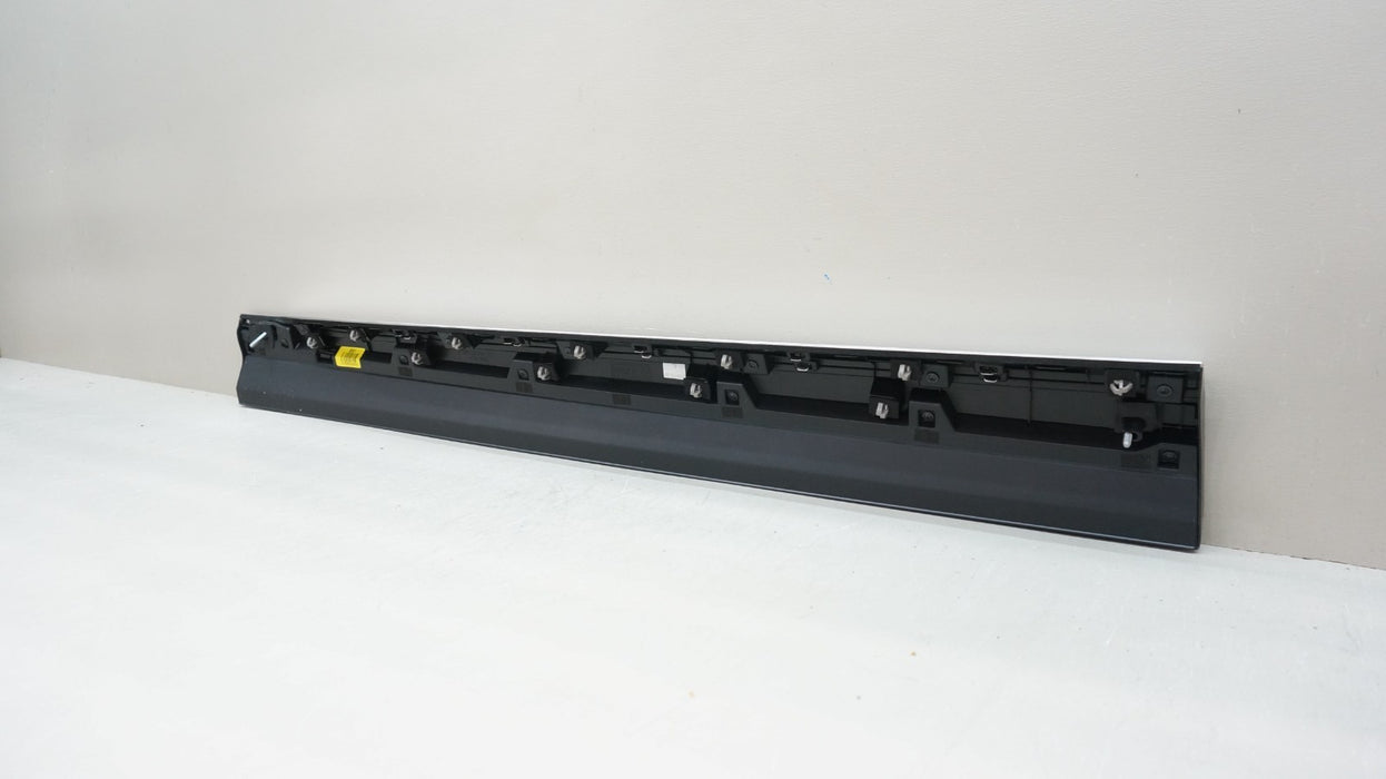 2020-2025 HYUNDAI PALISADE FRONT RIGHT DOOR GARNISH MOLDING OEM 87722-S8100
