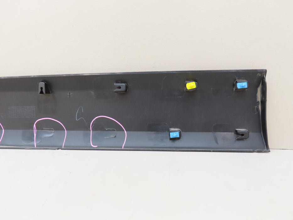 2018-2023 CHEVROLET TRAVERSE FRONT RIGHT PASSENGER DOOR MOLDING LOWER OEM