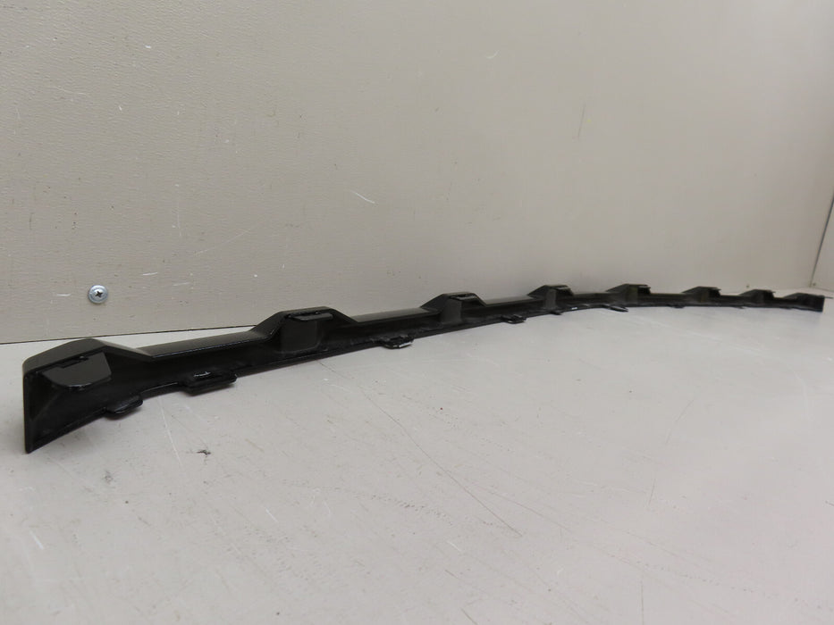 2022 2023 CHEVROLET SILVERADO 1500 FRONT GRILLE LOWER TRIM PIECE 06 OEM
