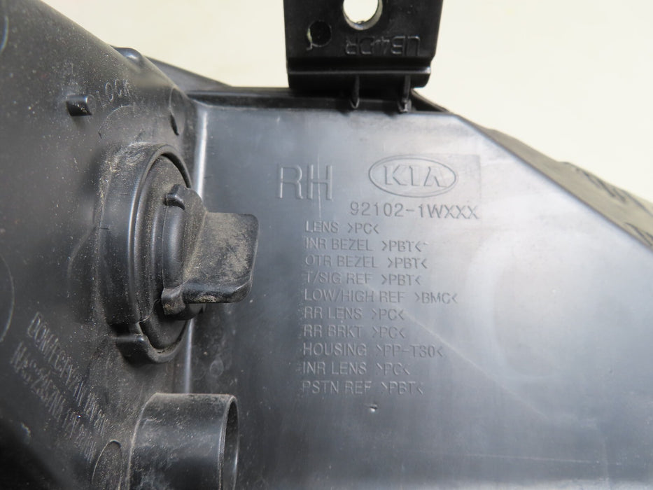 2012-2017 KIA RIO SEDAN FRONT RIGHT SIDE HEADLIGHT LAMP HALOGEN OEM 92102-1W