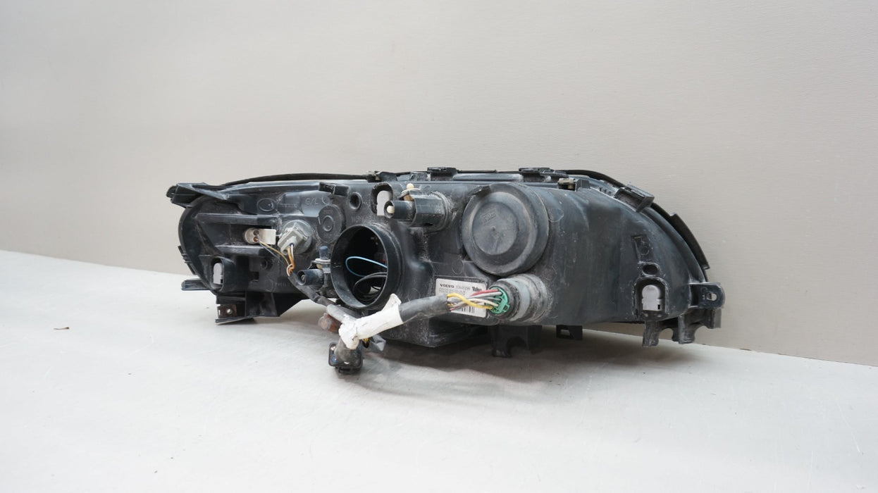 2005-2009 VOLVO S60 FRONT LEFT SIDE HALOGEN HEADLIGHT OEM 30648199